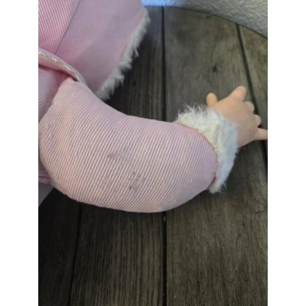 Vintage 1968 Ideal Toy Little Lost Baby 22